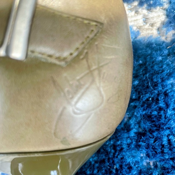 John Fluevog Gracias in Peat Moss - Picture 6 of 7